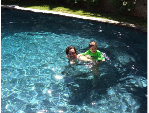 Thomas Ian Nicholas et son fils Nolan. Photo publiée sur le compte Instagram de sa femme Colette le 7 avril 2016.