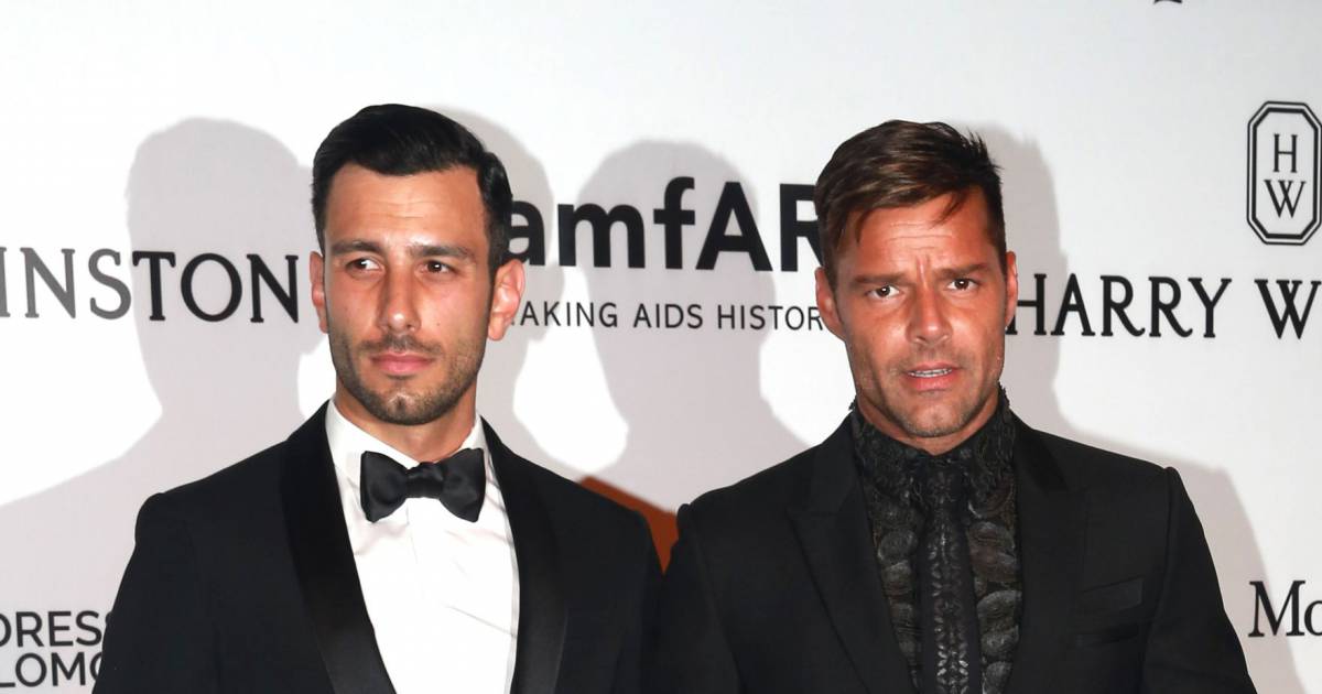 Carlos Gonzalez Abella Et Ricky Martin Assistent Au Gala Inspiration De L Amfar A Sao Paulo Le 15 Avril 2016 Purepeople