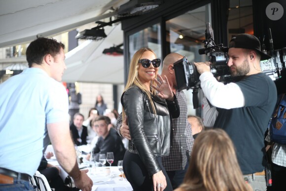 Mariah Carey quitte la maison Balmain et va dîner à l'Avenue à Paris le 20 avril 2016. © Cyril Moreau / Bestimage