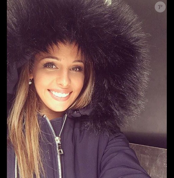 Coralie Porrovecchio des "Anges 8" souriante sur Instagram