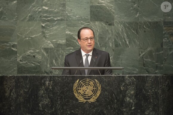 François Hollande et Ban Ki Moon lors de la conférence sur le "Paris Climate Agreement" aux Nations-Unies à New York, le 22 avril 2016.