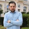 Exclusif - Rendez-vous avec Xavier Pincemin, sous-chef de Simone Zanoni au Trianon Palace Versailles, A Waldorf Astoria Hotel (restaurant de Gordon Ramsay) et candidat de Top Chef 7, au Trianon Palace à Versailles, le 27 mars 2016. © Lise Tuillier/Bestimage