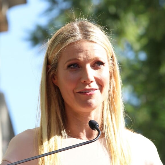 Gwyneth Paltrow - Rob Lowe reçoit son étoile sur le Walk of Fame à Hollywood, le 8 décembre 2015