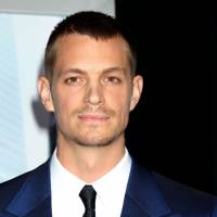 Joel Kinnaman : Le beau gosse de House of Cards s'est marié !