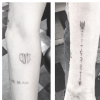 Le tatoueur Doctor Woo a publié une photo du nouveau tatouage qu'il a réalisé pour Miley Cyrus et sa mère Tish. Sur Instagram au mois d'avril 2016.