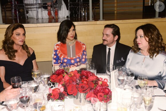 Caitlyn Jenner, Radhika Jones (du magazine Time), Ben Falcone et Melissa McCarthy au gala TIME 100 du magazine Time au Lincoln Center à New York City le 25 avril 2016
