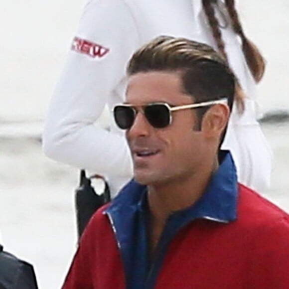 Zac Efron sur le tournage de "Baywatch" à Savannah en Georgie le 29 mars 2016.