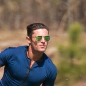 Exclusif - Zac Efron - Tournage de "Baywatch" à Miami le 16 mars 2016.