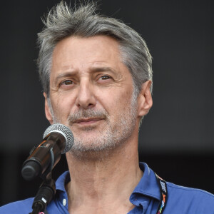 Antoine de Caunes - Cérémonie du patchwork des noms au 17e Solidays le 28 juin 2015.