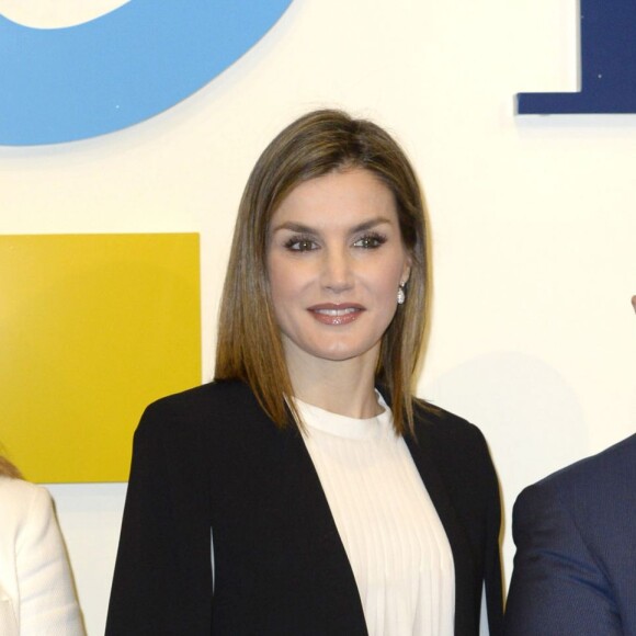 La reine Letizia d'Espagne assiste à une réunion du CERMI à Madrid le 28 avril 2016