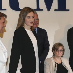 La reine Letizia d'Espagne assiste à une réunion du CERMI à Madrid le 28 avril 2016