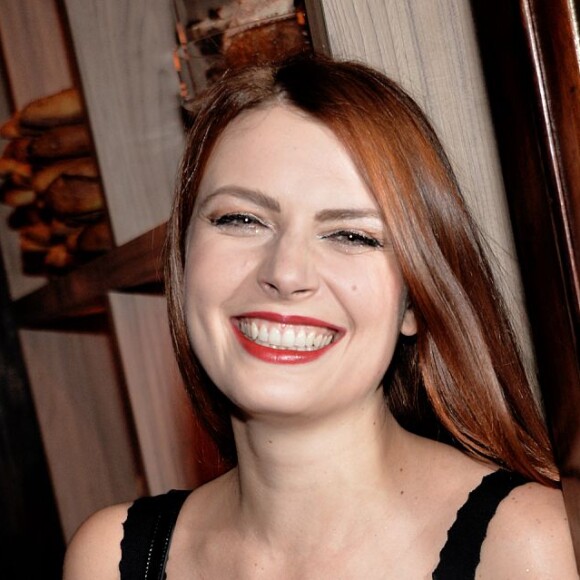 Elodie Frégé - Soirée " La boulangerie Bleue" chez Maxim's à Paris le 23 septembre 2015. La boulangerie bleue chez Maxim's, totalement transformé en boulangerie française pour l’occasion. Durant deux jours, ce pop-up bar tout bleu, comme son nom l’indique, proposera des dégustations de cocktails à base de vodka. Durant la journée, le lieu proposera une carte de petits pains élaborés par le Meilleur Ouvrier de France Frédéric Lalos, lors d’un brunch, un après-midi sur le thème, un apéritif, et deux soirées exclusives animées par des live et des DJ sets.23/09/2015 - Paris