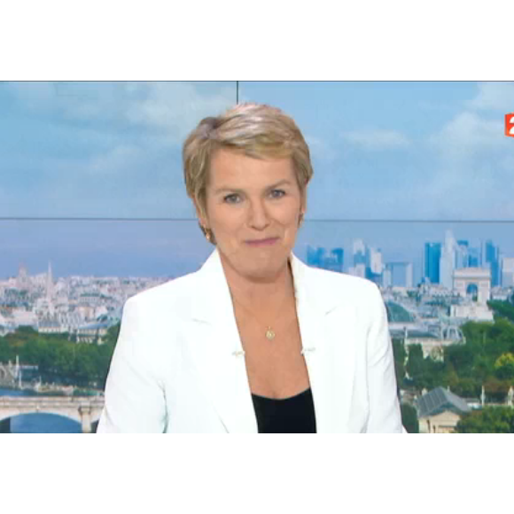 Elise Lucet fait ses adieux au JT de France 2, le vendredi 29 avril 2016.