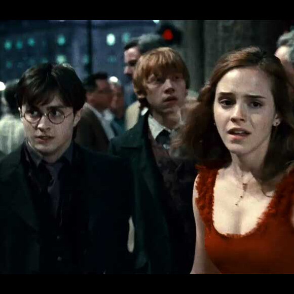 Emma Watson à Piccadilly Circus dans Harry Potter