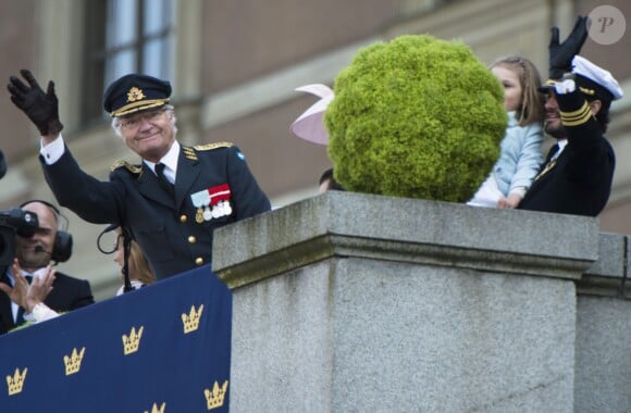 Cérémonie des forces armées suédoises pour le 70ème anniversaire du roi Carl Gustav de Suède dans la cour du palais royal à Stockholm. Le 30 avril 2016
