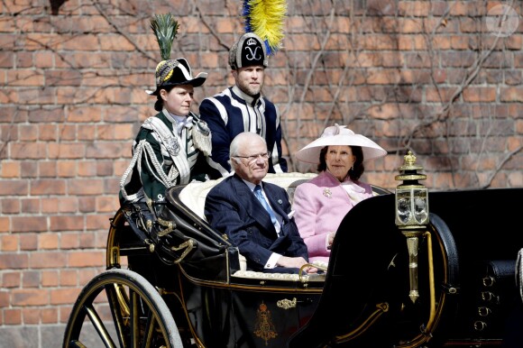 Le roi Carl Gustav et la reine Silvia de Suède - Arrivées au déjeuner donné en l'honneur du 70ème anniversaire du roi Carl Gustav de Suède à la mairie de Stockholm, le 30 avril 2016.