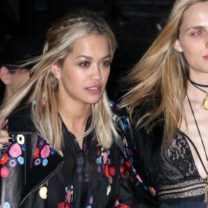 Rita Ora de sortie avec une amie dans les rues de New York, le 30 avril 2016