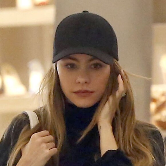 Exclusif - Sofia Vergara fait du shopping chez Saks à Beverly Hills, le 10 mars 2016