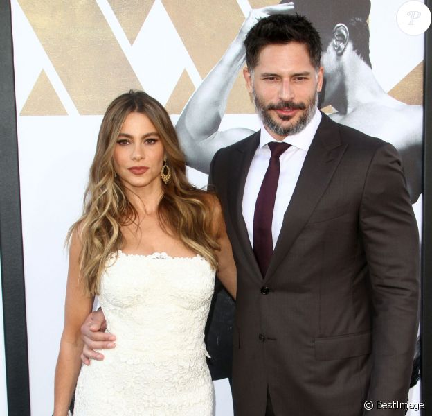 Sofia Vergara et son fiancé Joe Manganiello - Avant-première du film "Magic Mike XXL" à Hollywood, le 25 juin 2015.