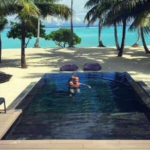 Johnny Hallyday s'éclate à Tahiti, mai 2016. Instagram