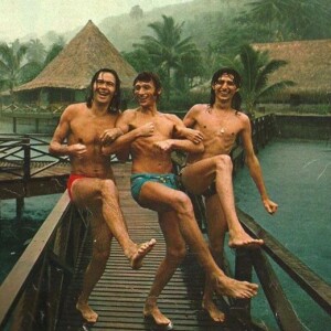 Johnny Hallyday a partagé cette photo de son séjour à Tahiti en 19725 sur Instagram.