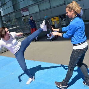 Nathalie Péchalat et Marion Rousse - Journée Evasion 2016 "Bleu Blanc Rouge" au Stade de France, Saint-Denis, en présence de Super Victor, la mascotte officielle de l'euro 2016 - Le 4 mai 2016 © Veeren / Bestimage