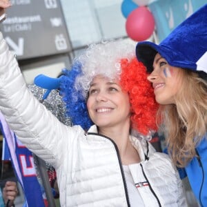 Nathalie Péchalat et Marion Rousse - Journée Evasion 2016 "Bleu Blanc Rouge" au Stade de France, Saint-Denis, en présence de Super Victor, la mascotte officielle de l'euro 2016 - Le 4 mai 2016 © Veeren / Bestimage