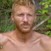 Gabriel évoque avec émotion son homosexualité et des tensions avec son père. "Koh-Lanta 2016" sur TF1. Le 29 avril 2016.