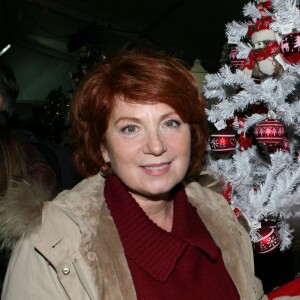 Véronique Genest - People lors de l'inauguration du marché de Nöel sur le Parvis de la Défense, le 27 novembre 2014