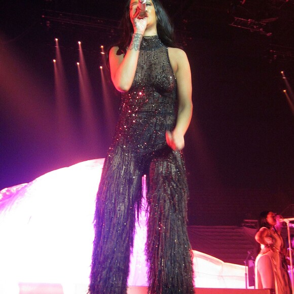 Rihanna en concert au Forum à Los Angeles pour sa tournée "Anti World Tour" le 3 mai 2016. La performance de la chanteuse à duré 90 minutes. Elle a chanté 23 titres et est arrivée avec 30 minutes de retard
