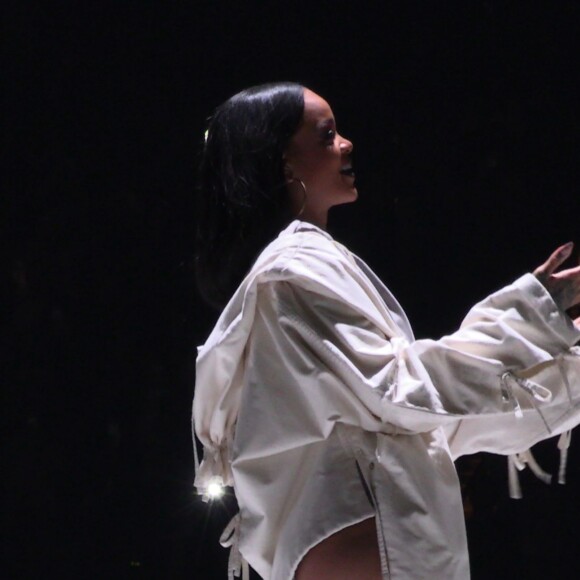Rihanna en concert au Forum d'Inglewood à Los Angeles, le 4 mai 2016