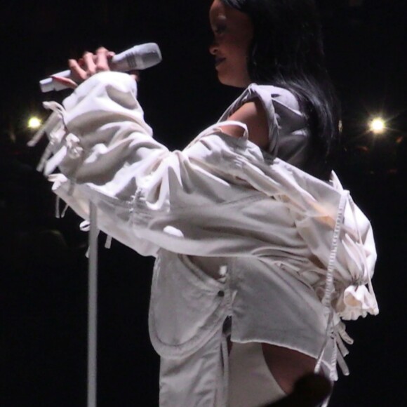 Rihanna en concert au Forum d'Inglewood à Los Angeles, le 4 mai 2016