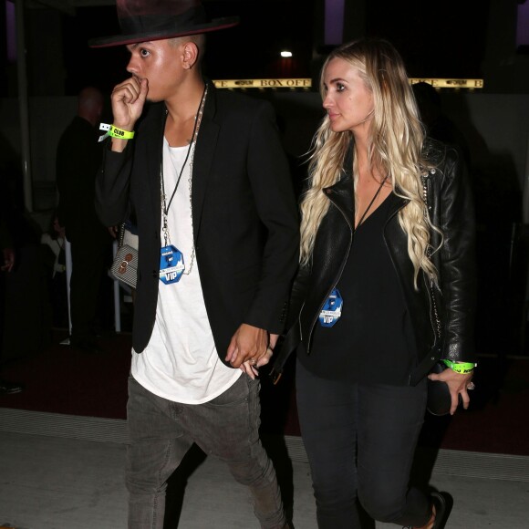 Ashlee Simpson et son mari Evan Ross arrivent au concert de Rihanna à Los Angeles, le 4 mai 2016