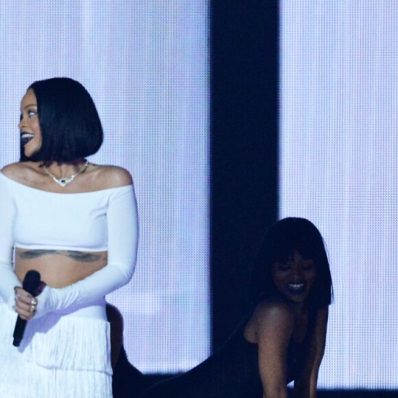 Rihanna et Drake aux BRIT Awards 2016 à l'O2 Arena à Londres, le 24 février 2016