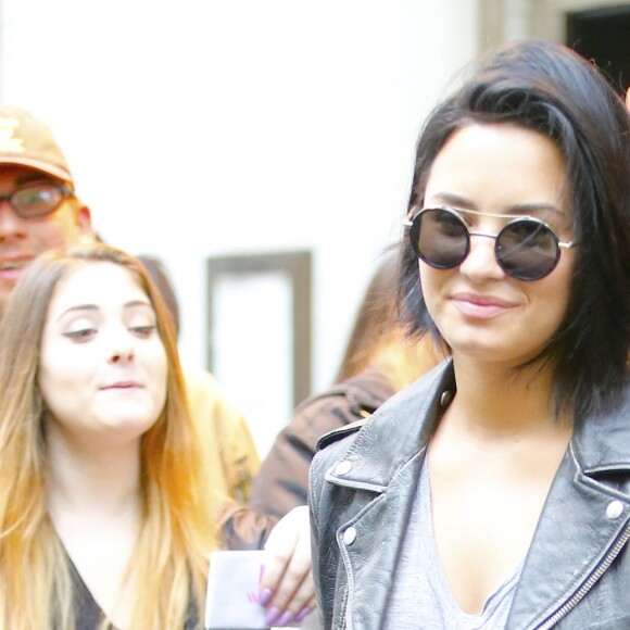 Demi Lovato à la sortie de son hôtel à New York, le 3 mai 2016