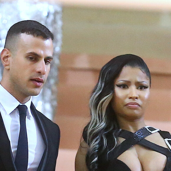 Nicki Minaj à la sortie de la soirée Costume Institute Benefit Gala 2016 (Met Ball) sur le thème de "Manus x Machina" au Metropolitan Museum of Art à New York, le 2 mai 2016.