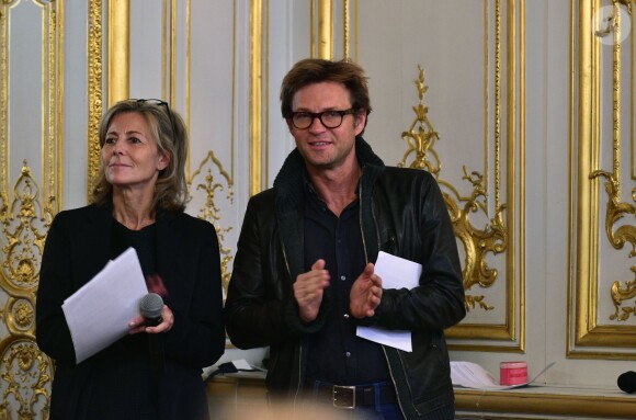 Claire Chazal et Laurent Delahousse - Conférence de presse de l'opération "La flamme Marie Claire" à l'hôtel Le Marois à Paris le 15 juin 2015.