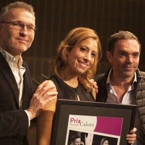 Laurent Ruquier, Léa Salamé (lauréate 2015) et Yann Moix - Remise du Prix Philippe Caloni 2015 à la Scam (Société Civile des Auteurs Multimedias) à Paris le 24 novembre 2015. Le prix Philippe Caloni distingue chaque année un journaliste professionnel pratiquant avec talent l'exercice de l'interview ou de l'entretien. © Veeren / Bestimage