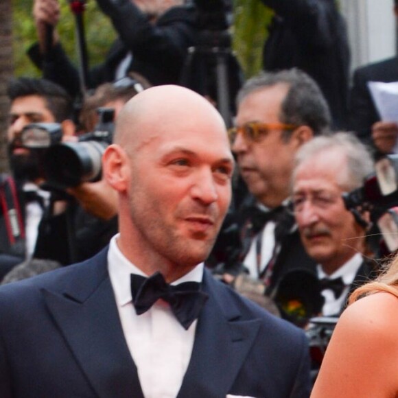 Blake Lively - Montée des marches du film "Café Society" pour l'ouverture du 69ème Festival International du Film de Cannes. Le 11 mai 2016.