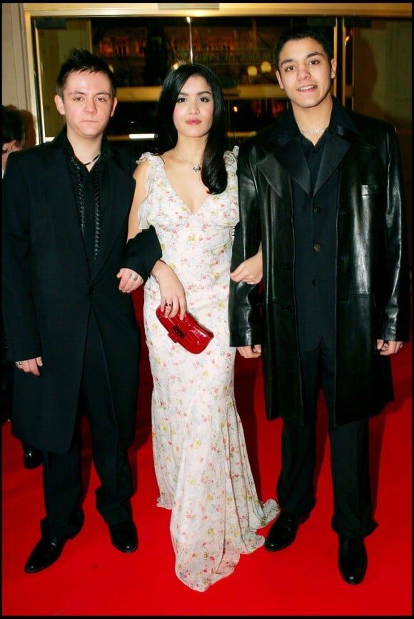 Les meilleurs espoirs masculin Osman Elkharraz ("L'Esquive") et Damien Jouillerot ("Les fautes d'orthographe") et le meilleur espoir féminin Sabrina Ouazani ("L'esquive") à la cérémonie des César le 26 février 2005