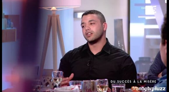 Osman Elkharraz dans l'émission "C à vous" diffusée le jeudi 12 mai 2016 sur la chaîne France 5