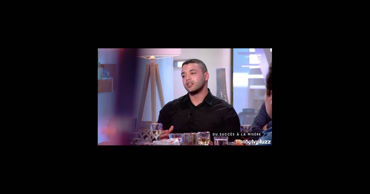Osman Elkharraz dans l'émission C à vous diffusée le jeudi 12 mai 2016