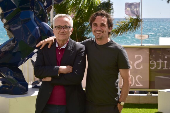 Marco Bellocchio et son fils Pier Giorgio Bellocchio - Photocall du film "Fais de beaux rêves" sur la terrasse de la Suite Sandra & Co lors du 69ème Festival International du Film de Cannes. Le 12 mai 2016