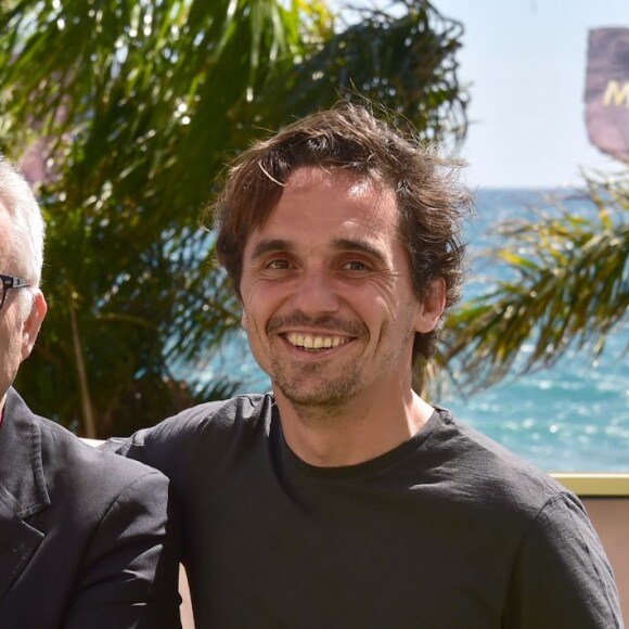 Marco Bellocchio et son fils Pier Giorgio Bellocchio - Photocall du film "Fais de beaux rêves" sur la terrasse de la Suite Sandra & Co lors du 69ème Festival International du Film de Cannes. Le 12 mai 2016