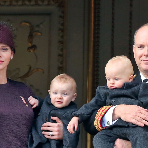 La princesse Charlene de Monaco avec la princesse Gabriella et le prince Albert II de Monaco avec son fils le prince héréditaire Jacques lors de leur première Fête Nationale monégasque, le 19 novembre 2015. © Dominique Jacovides/Bruno Bébert/ Bestimage