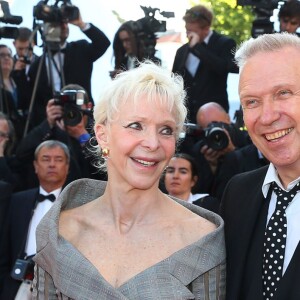 Tonie Marshall et Jean Paul Gaultier - Montée des marches du film "Mal de pierres" lors du 69e Festival International du Film de Cannes. Le 15 mai 2016. © Borde-Jacovides-Moreau/Bestimage