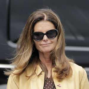 Maria Shriver est sortie déjeuner dehors à Brentwood, le 6 mai 2016.