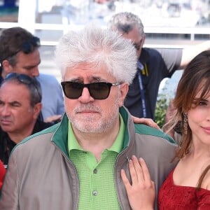 Emma Suarez, Pedro Almodovar, Adriana Ugarte - Photocall du film "Julieta" lors du 69ème Festival International du Film de Cannes. Le 17 mai 2016