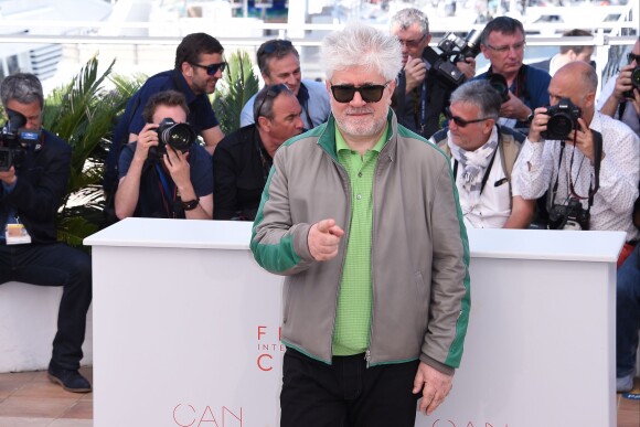 Pedro Almodovar - Photocall du film "Julieta" lors du 69ème Festival International du Film de Cannes. Le 17 mai 2016
