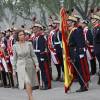 La reine Sofia d'Espagne assiste à la cérémonie du drapeau de la garde Royale au palais du Pardo à Madrid le 13 mai 2016.